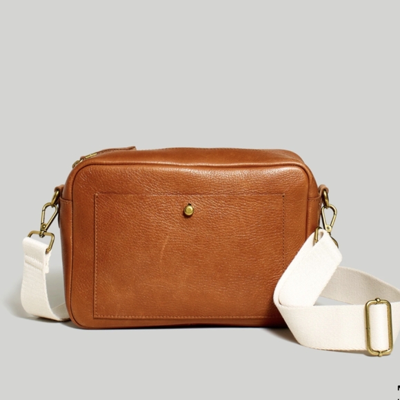 Madewell The Larger Transport Camera Bag in English Saddle - Picture 11 of 11